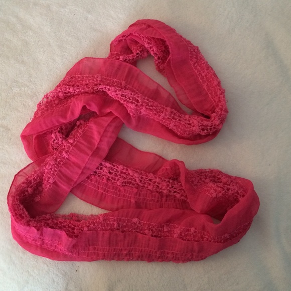 Electric pink scarf! 💕 - Picture 4 of 4